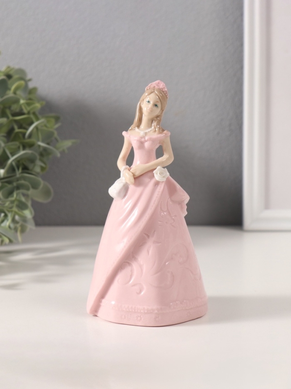 Сувенир керамика  Сувенир керамика "Леди в розовом платье с сумочкой" 6,6х7,5х14,8 см