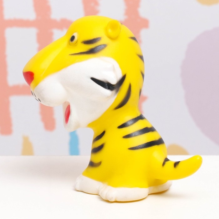 Набор игрушек - пищалок для купания в ванне  Набор игрушек - пищалок для купания в ванне "Животные" 4 шт, резиноые, 10 см