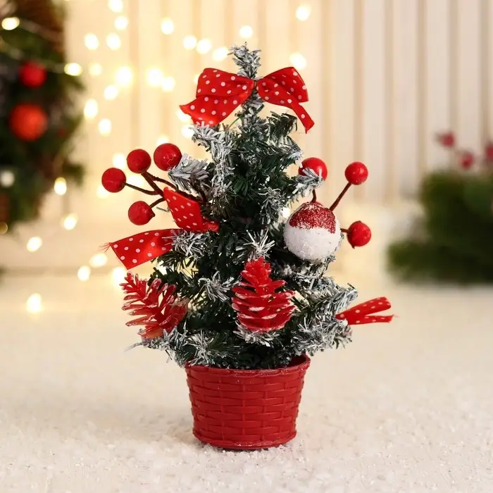 Искусственная ёлка настольная &laquo;Зимнее волшебство. Праздничная&raquo;, 10&times;17 см, ПВХ ветки