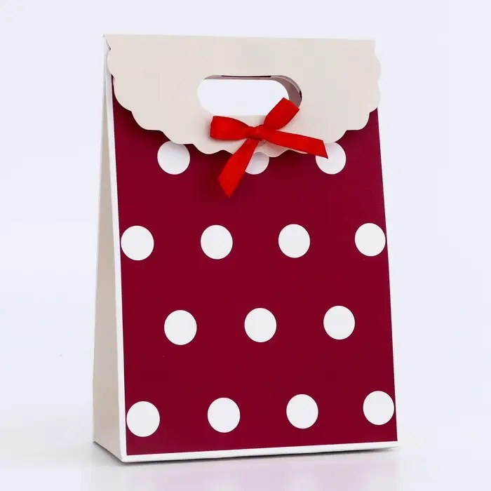 Подарочная коробка - пакет, упаковка с вырубной ручкой, «Горох», 14×6×21 см Подарочная коробка - пакет, упаковка с вырубной ручкой, «Горох», 14×6×21 см