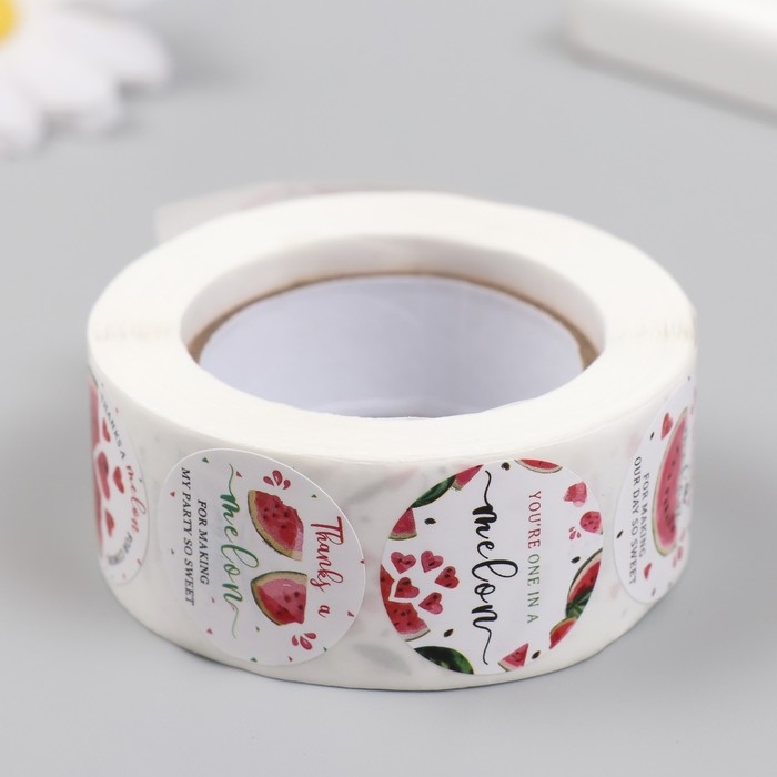 Наклейка бумага Наклейка бумага "Арбузная романтика" d=2,5 см 500 шт в рулоне 3х6,5х6,5 см