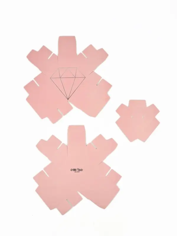 Коробка подарочная под бижутерию «Розовая, тиснение», 10 х 9 х 3.5 см Коробка подарочная под бижутерию «Розовая, тиснение», 10 х 9 х 3.5 см