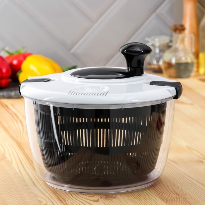 Центрифуга для сушки зелени Magistro Vegan pro, 5 л, пластик, цвет чёрный/белый Центрифуга для сушки зелени Magistro Vegan pro, 5 л, пластик, цвет чёрный/белый