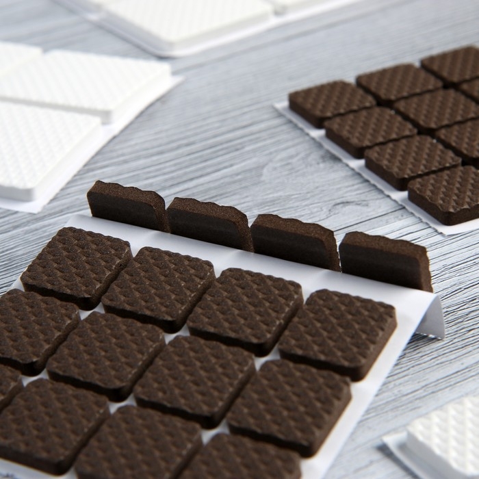 Накладка мебельная квадратная ТУНДРА, размер 18 х 18 мм, 32 шт., полимерная, коричневая