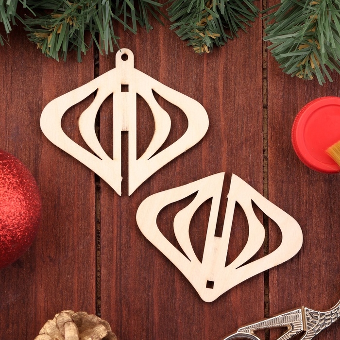 Деревянная игрушка на ёлку Деревянная игрушка на ёлку "Фигурная", вид 4, объёмная, 8х7х8 см