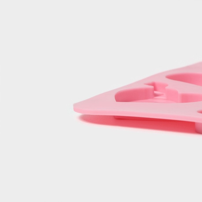 Форма для шоколада Доляна «Амуры», силикон, 13 ячеек, 23×16,5×0,5 см, цвет розовый Форма для шоколада Доляна «Амуры», силикон, 13 ячеек, 23×16,5×0,5 см, цвет розовый