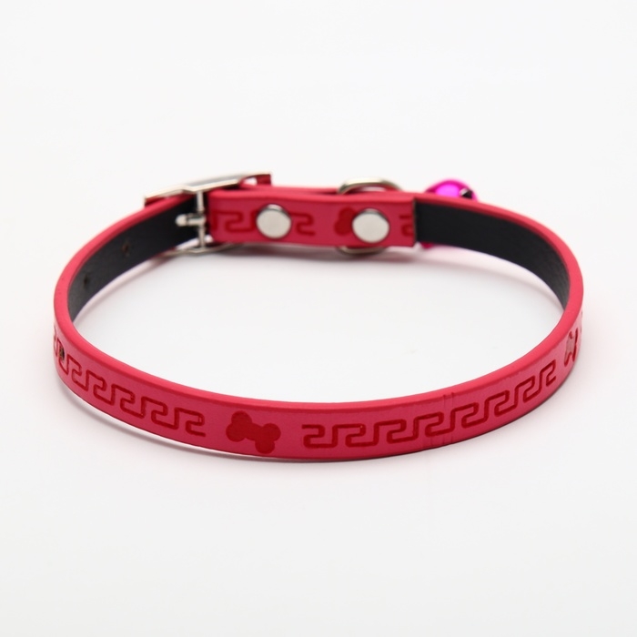 Ошейник с тиснением Ошейник с тиснением "Косточки и завитушки", основа TPR, 30 х 1 см, микс цветов