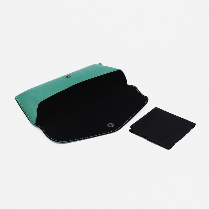 Футляр для очков на кнопке, длина 17 см, цвет зелёный Футляр для очков на кнопке, длина 17 см, цвет зелёный