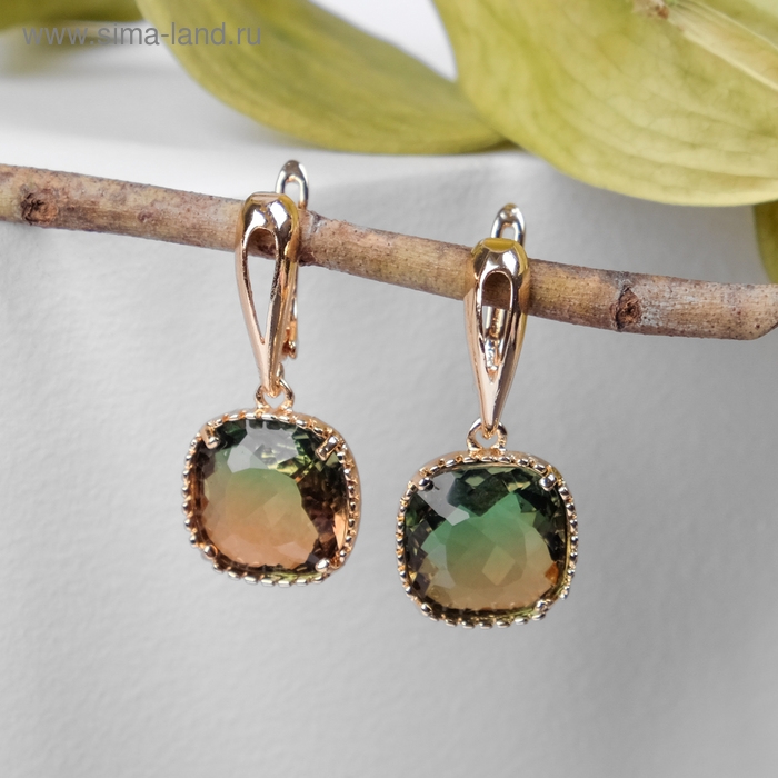 Серьги со стразами «Иллюзион» плавный квадрат, цвет коричнево-зелёный в золоте Серьги со стразами «Иллюзион» плавный квадрат, цвет коричнево-зелёный в золоте