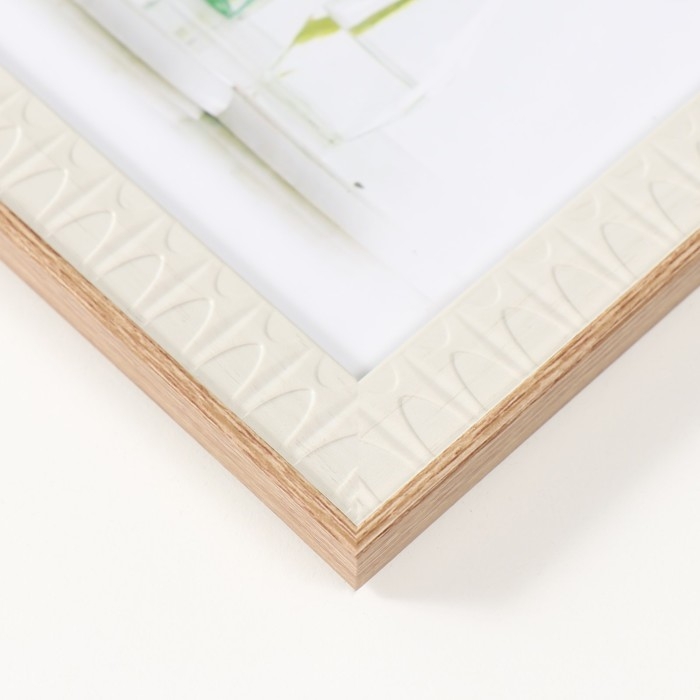 Фоторамка пластик 13х18 см Фоторамка пластик 13х18 см "Муза" 15,5х20,5 см