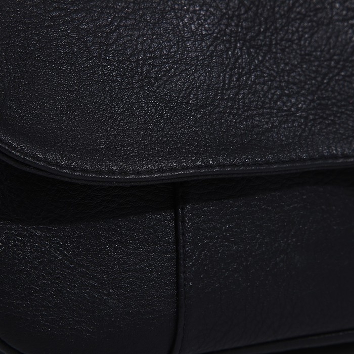 Сумка кросс-боди Vita на молнии, цвет чёрный Сумка кросс-боди Vita на молнии, цвет чёрный