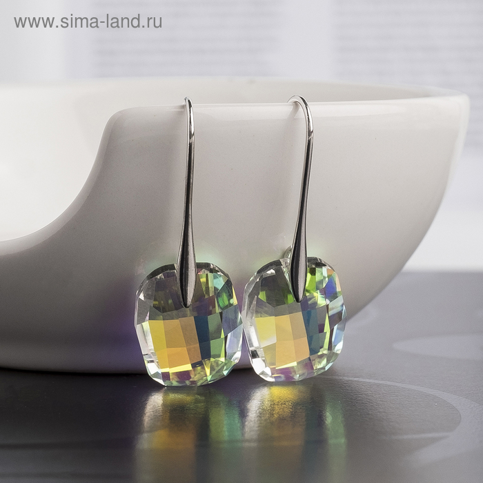 Серьги со стразами «Сияние камня» цвет радужный в серебре Серьги со стразами «Сияние камня» цвет радужный в серебре