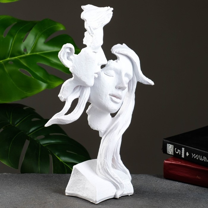 Фигура  Фигура "Пара влюбленная - молодежь" белая, 32см