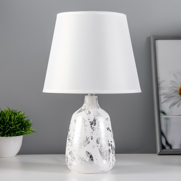 Настольная лампа Настольная лампа "Пани" Е14 40Вт серебро 20х20х32см RISALUX