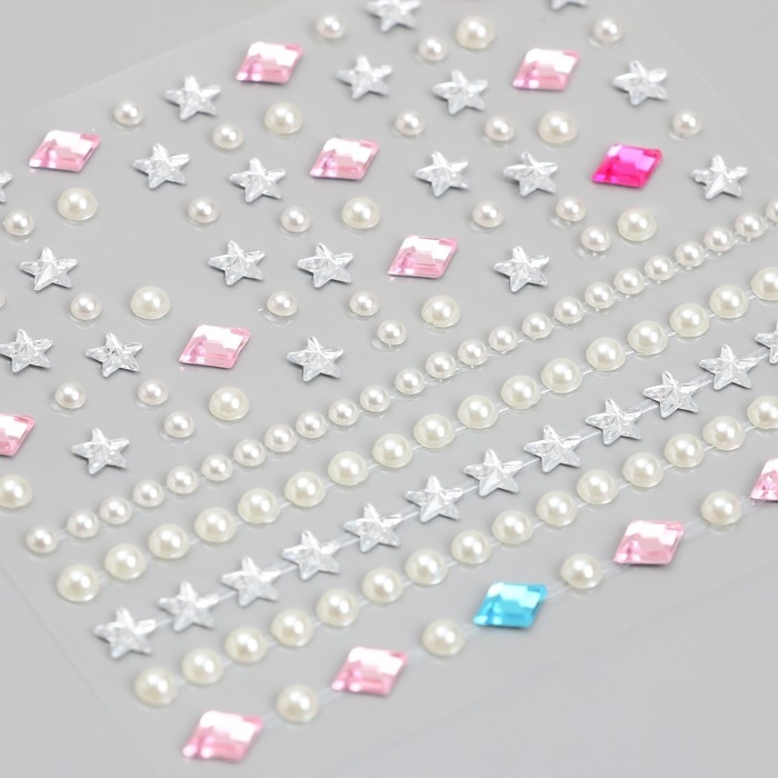 Наклейка пластик стразы, жемчужины Наклейка пластик стразы, жемчужины "Цветочки, ромбики" 8,5х9,5 см