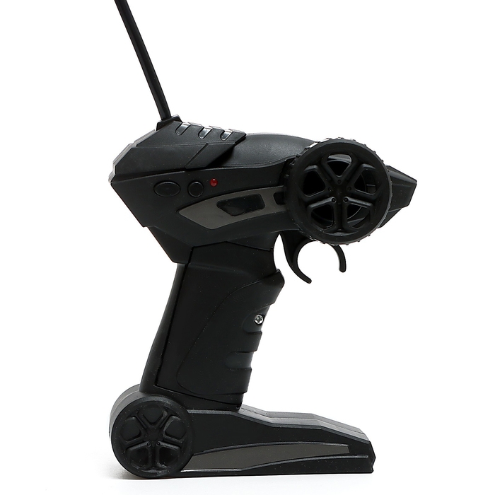 Джип «Вездеход», радиоуправление, дым, элементы из металла, черный Джип «Вездеход», радиоуправление, дым, элементы из металла, черный