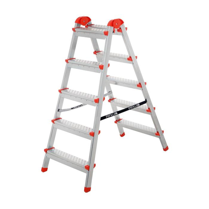 Стремянка PERILLA 122405, оцинкованная, двухсторонняя, 5 ступеней, 1030 мм Стремянка PERILLA 122405, оцинкованная, двухсторонняя, 5 ступеней, 1030 мм