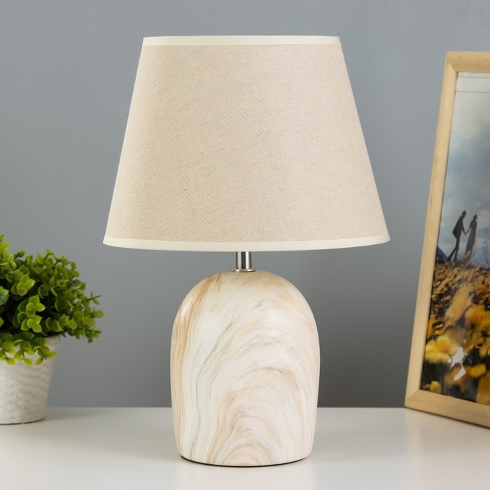 Настольная лампа Настольная лампа "Вудланд" E14 40Вт белый-коричневый 23х23х35 см RISALUX