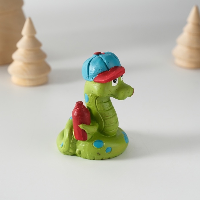 Сувенир полистоун Сувенир полистоун "Змей в кепке, с баллончиком" 4,5х6 см