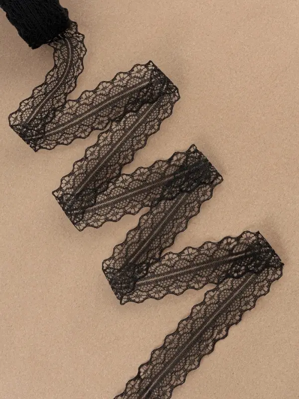 Кружево капроновое, 30 мм, 10&plusmn;1 м, чёрное