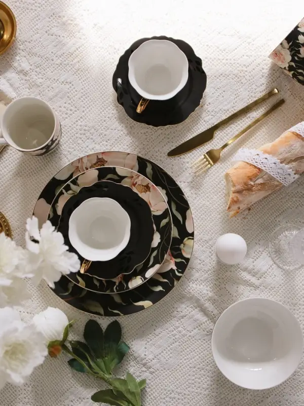 Тарелка WY Pink O'hara, d=27 см, фарфор, чёрная