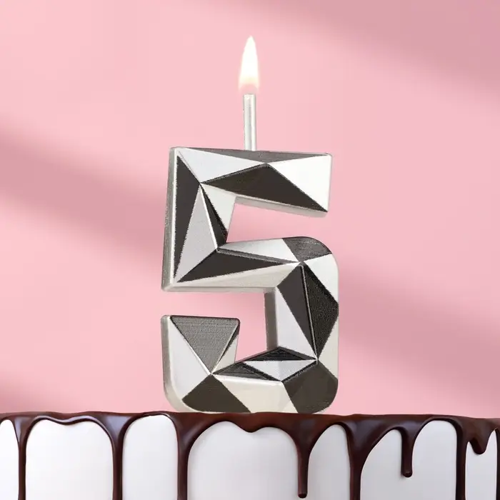 Свеча для торта «Алмаз», цифра 5, серебристый металлик Свеча для торта «Алмаз», цифра 5, серебристый металлик