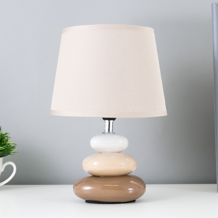 Настольная лампа 16869/1 E14 40Вт 18х18х25 см Настольная лампа 16869/1 E14 40Вт 18х18х25 см