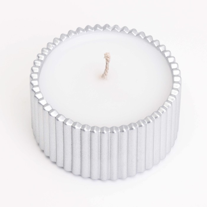 Свеча Свеча "Купол" в подсвечнике с узкими гранями из гипса с крышкой,7,5х9 см,серебро