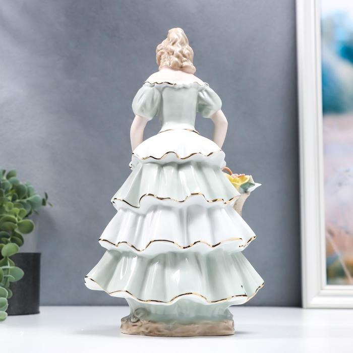 Сувенир керамика  Сувенир керамика "Крестьянка в зелёном платье с оборками с корзиной цветов" 31х10,5х13,5 см   697664