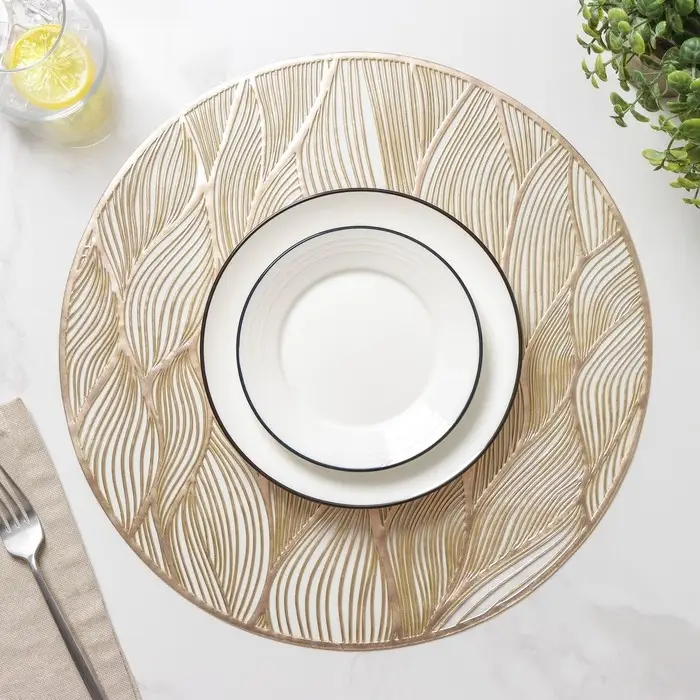 Салфетка сервировочная на стол Доляна «Волны», d=38 см, цвет золотой