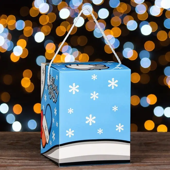 Коробка подарочная новогодняя «Снегурочка»,12×12×15.5 см Коробка подарочная новогодняя «Снегурочка»,12×12×15.5 см