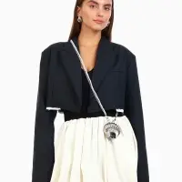 Сумка мини-клатч на магните, в форме ракушки, жёсткий корпус, на длинной цепочке, серебристая