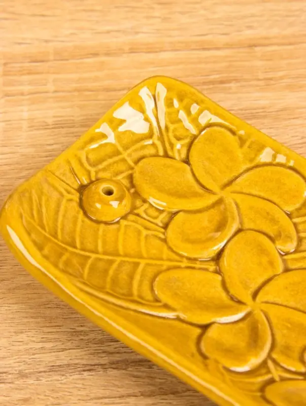 Подставка под благовония «Цветы», 14×8×2.5 см, керамика, МИКС Подставка под благовония «Цветы», 14×8×2.5 см, керамика, МИКС