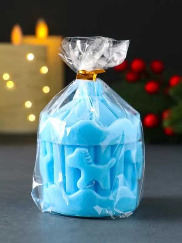 Свеча новогодняя "Карусель с лошадками" 60х80 мм, голубой