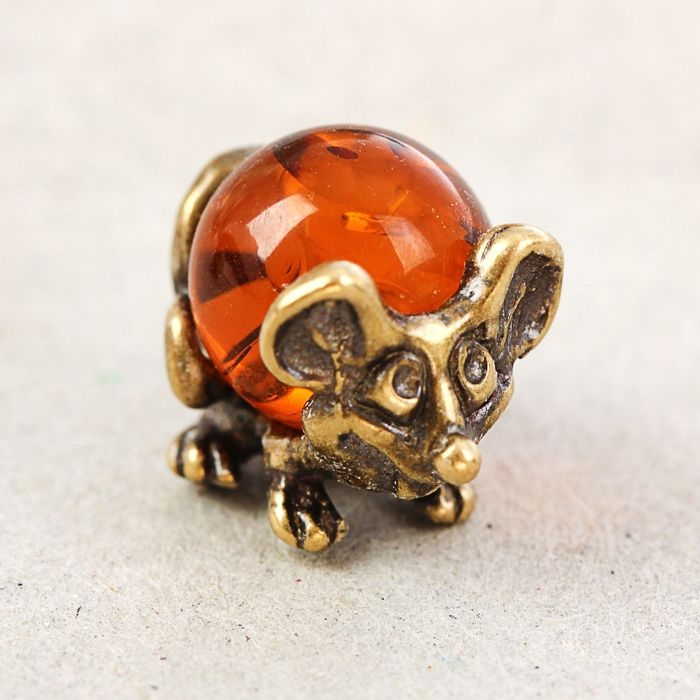 Сувенир кошельковый Сувенир кошельковый "Мышка загребушка с янтарным шариком", с натуральным янтарем