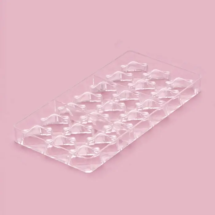 Форма для конфет и шоколада KONFINETTA &laquo;Плетёный батон&raquo;, 27.5&times;17.5&times;2.5 см, 21 ячейка 3.5&times;1.5&times;1.5 см, пластик, прозрачная