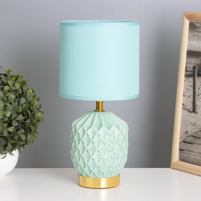 Лампа настольная Лампа настольная "Бернарда" 1х40Вт Е14 зеленый 15х15х30см