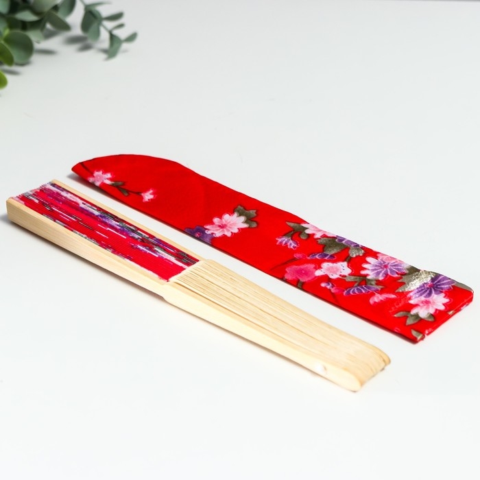 Веер бамбук, текстиль h=21 см  Веер бамбук, текстиль h=21 см "Цветы" с чехлом, красный