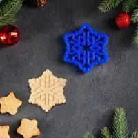 Форма для печенья новогодняя &laquo;Снежинка&raquo;, вырубка, штамп, 9.2&times;9.2&times;1.4 см, пластик, синяя