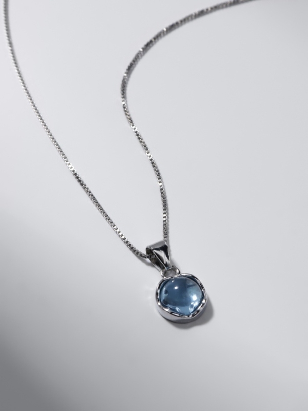 Кулон «Нежность» на цепочке, цвет голубой в серебре, 45 см Кулон «Нежность» на цепочке, цвет голубой в серебре, 45 см
