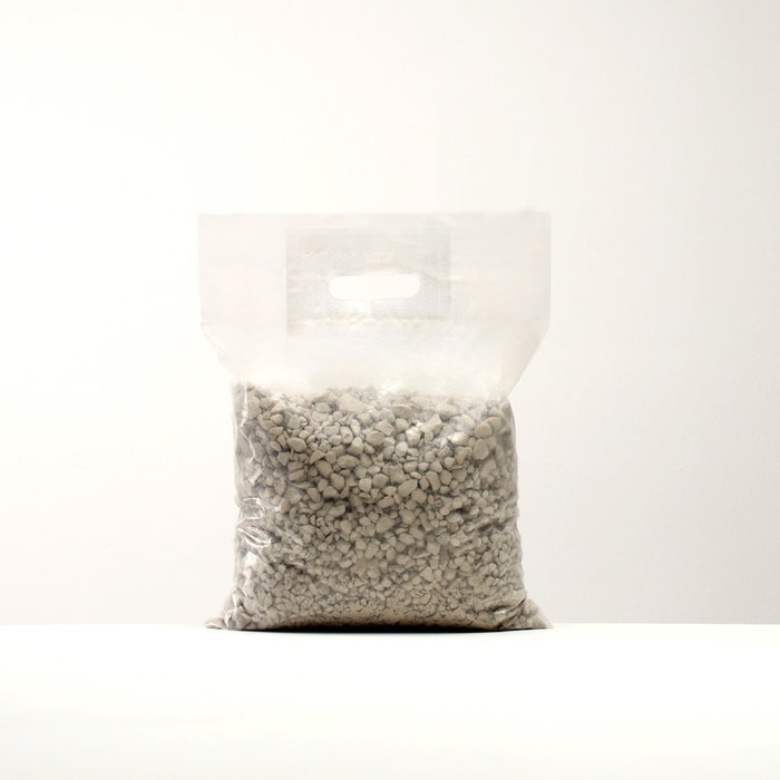 Наполнитель минеральный впитывающий Наполнитель минеральный впитывающий "Пижон" цеолит для длинношерстных фр 5-15 мм 3 кг впит 5 л