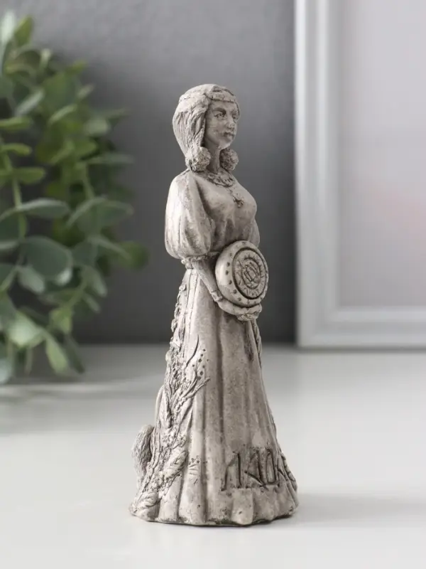 Фигурка славянская богиня &laquo;Лада&raquo; 12&times;4.5&times;5 см, серая