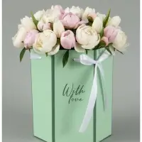 Коробка подарочная складная &laquo;С любовью&raquo;, 17&times;14.8&times;19.5 см, шестигранник