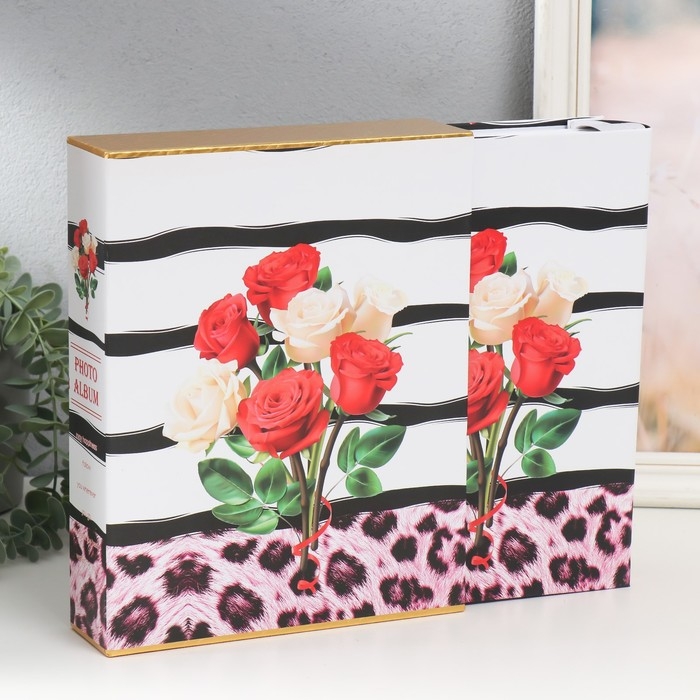 Фотоальбом на 200 фото 10х15 см Фотоальбом на 200 фото 10х15 см "Розы и животный принт" МИКС 26х20,5х5,6 см
