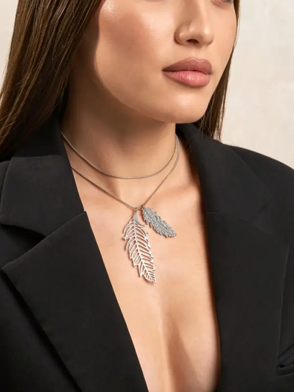 Кулон на цепочке &laquo;Перо&raquo;, ангела, белый в серебре, 72 см