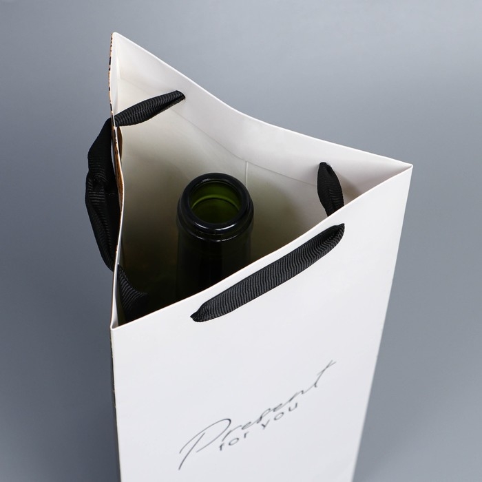 Пакет подарочный под бутылку, упаковка, «Present», 13 х 32 х 11,3 см