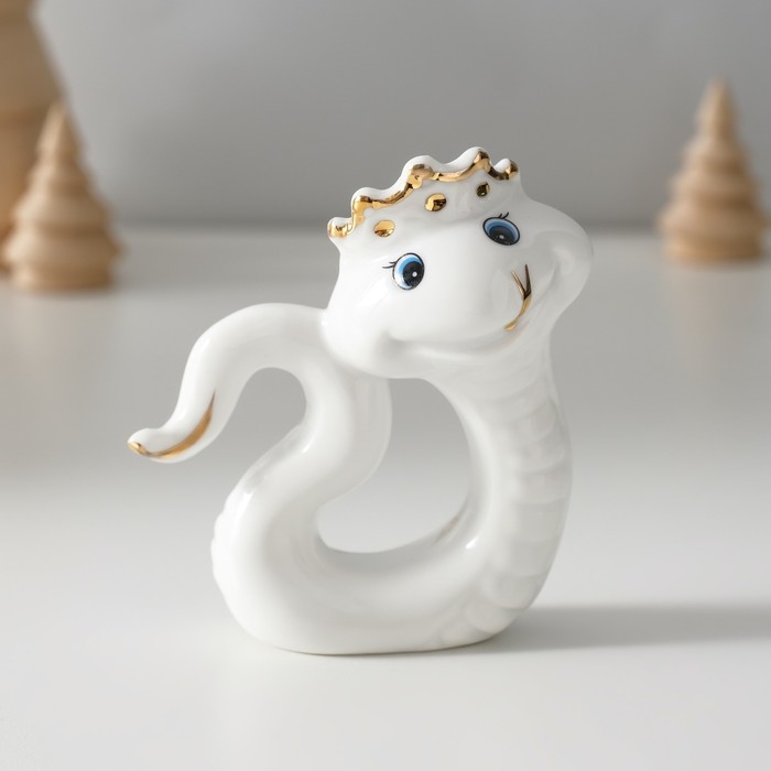 Сувенир керамика Сувенир керамика "Белая змейка в короне" с золотом 2,2х7х8,5 см