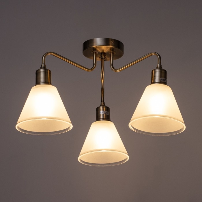 Люстра Люстра "Патриция" 3х40Вт Е27 Белый, золото 56х56х35см