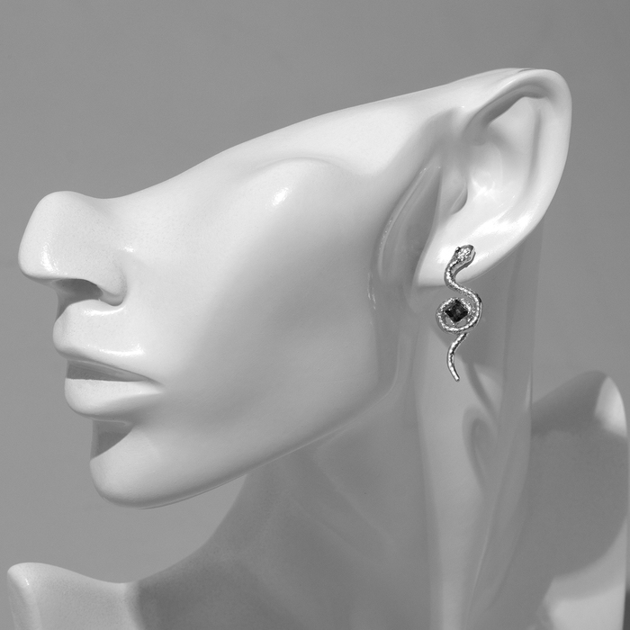 Новый год! Символ года 2025! Серьги со стразами «Змея» завиток, цвет чёрный в серебре