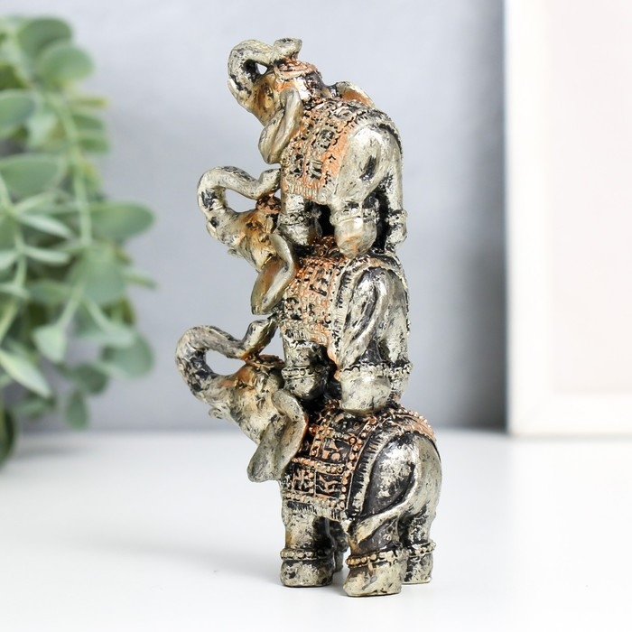 Сувенир полистоун Сувенир полистоун "Три слоника-пирамида попона с орнаментом" 12х7,5х3,2 см